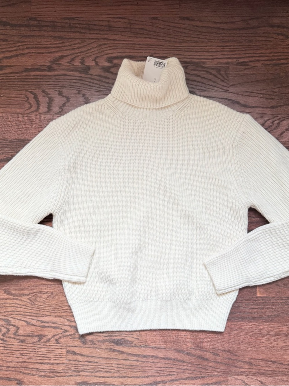 H&M Cream Ribbed Turtleneck Sweater